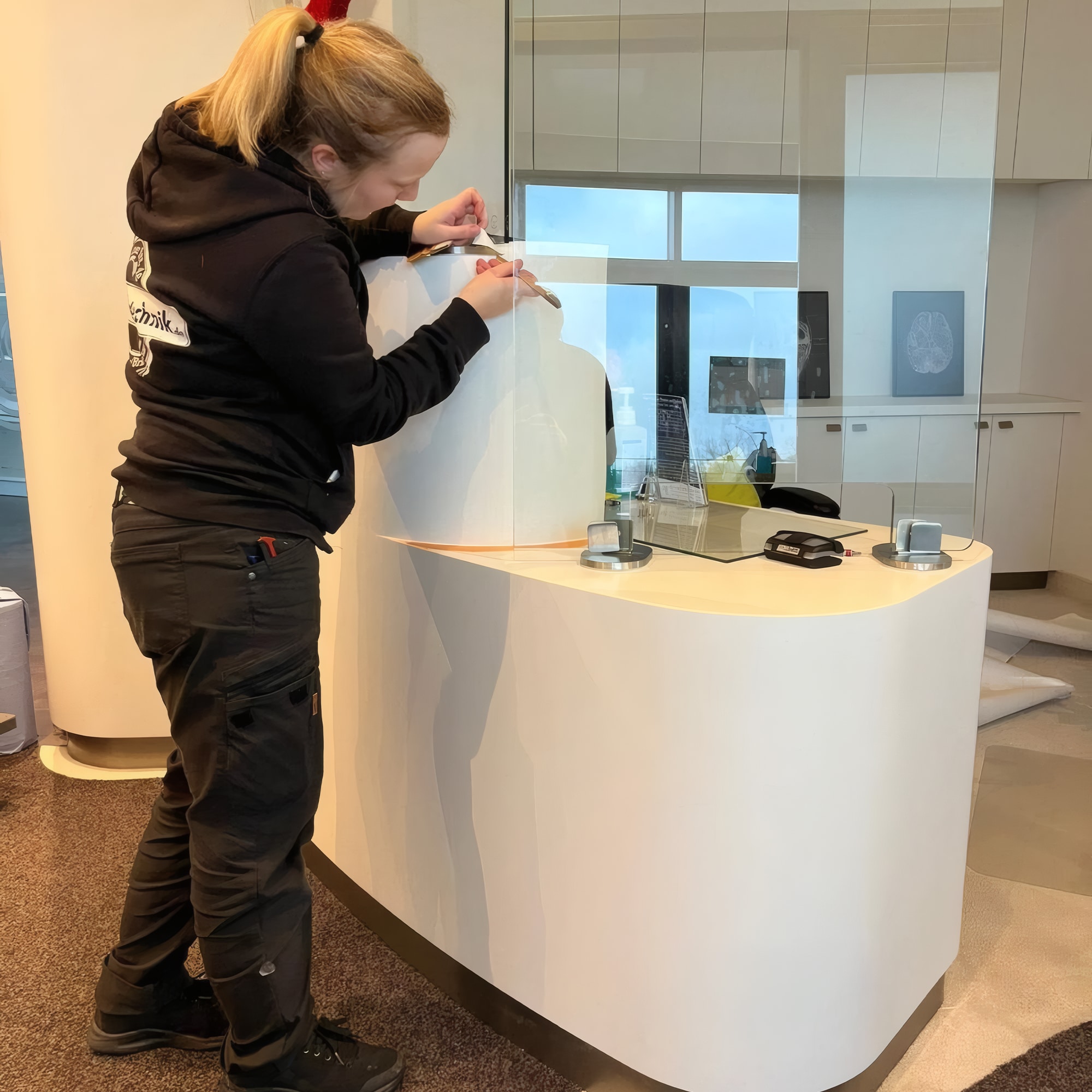 Moebelfolierung Empfang