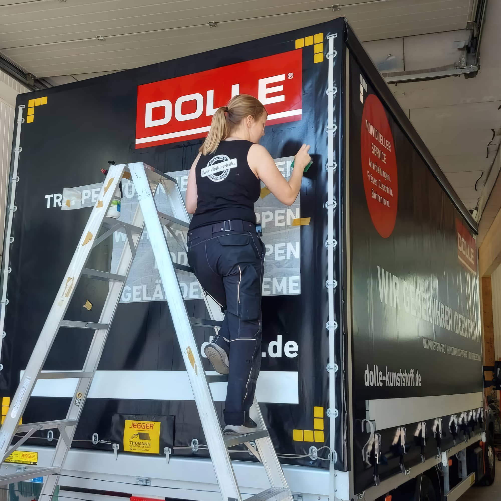 Spezialfahrzeug LKW Anhänger